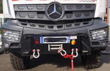 treuil de halage avant 6 Tonnes sur mercedes arocs
